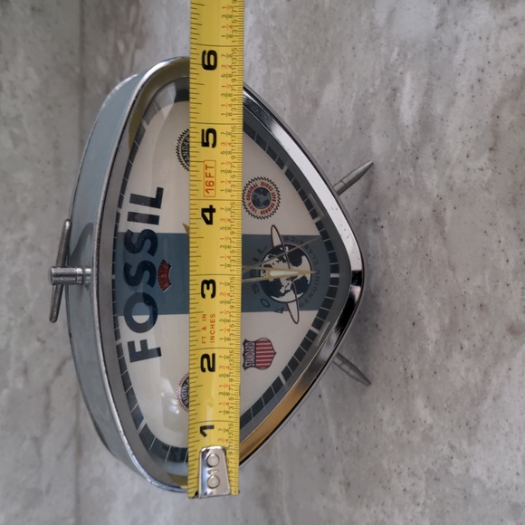 Vintage Fossil American Classic Wind-up Alarm Clock - Picture 10 of 10